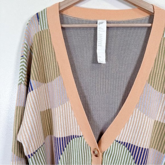 Fabletics Multicolor Geometric Cardigan - Picture 10 of 16